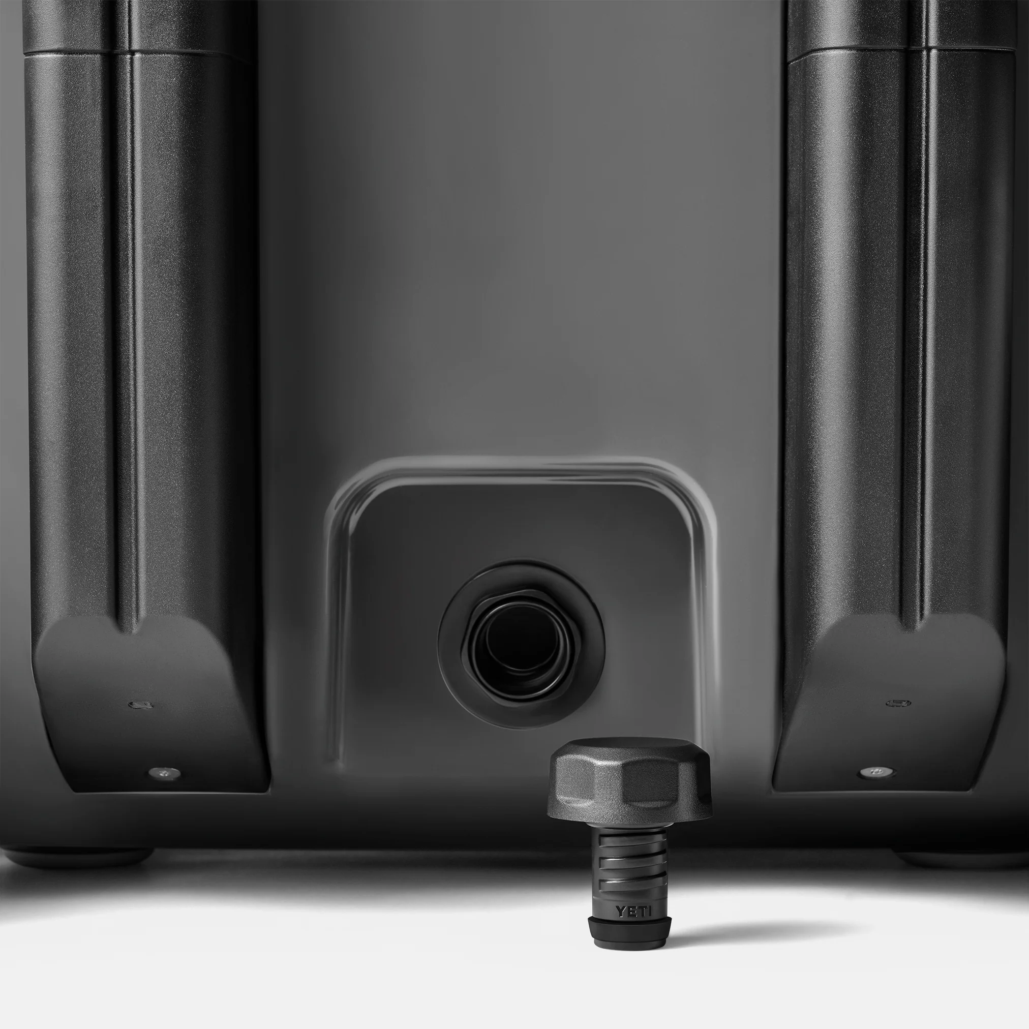 Roadie® Wheeled Cooler Bestdam™ Drain Plug - Image 2